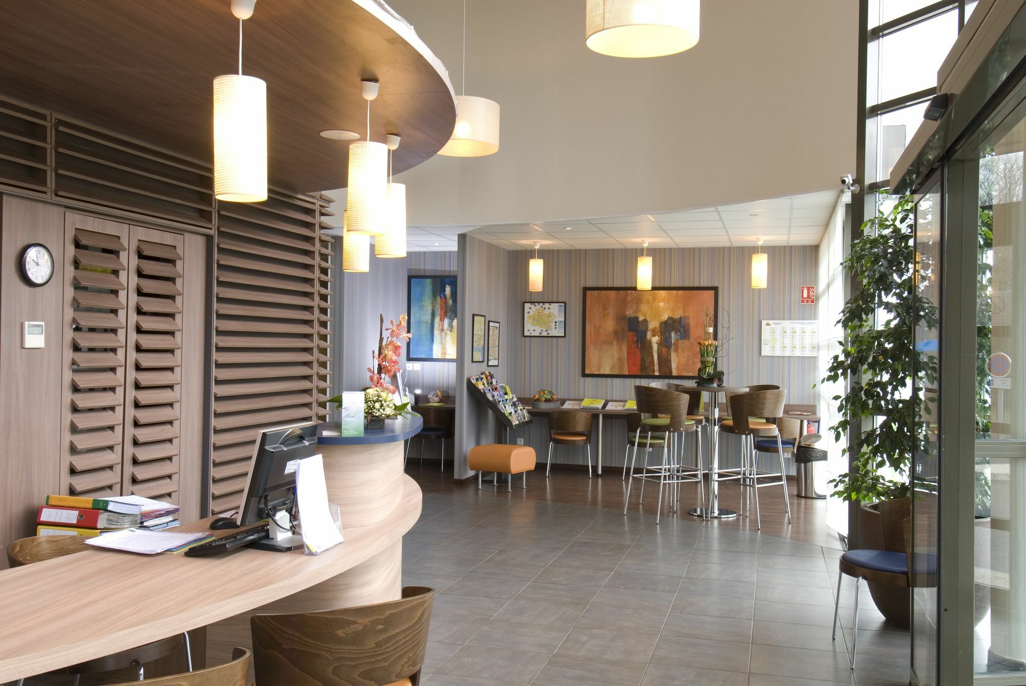 Suite-Home Orleans-Saran Ngoại thất bức ảnh