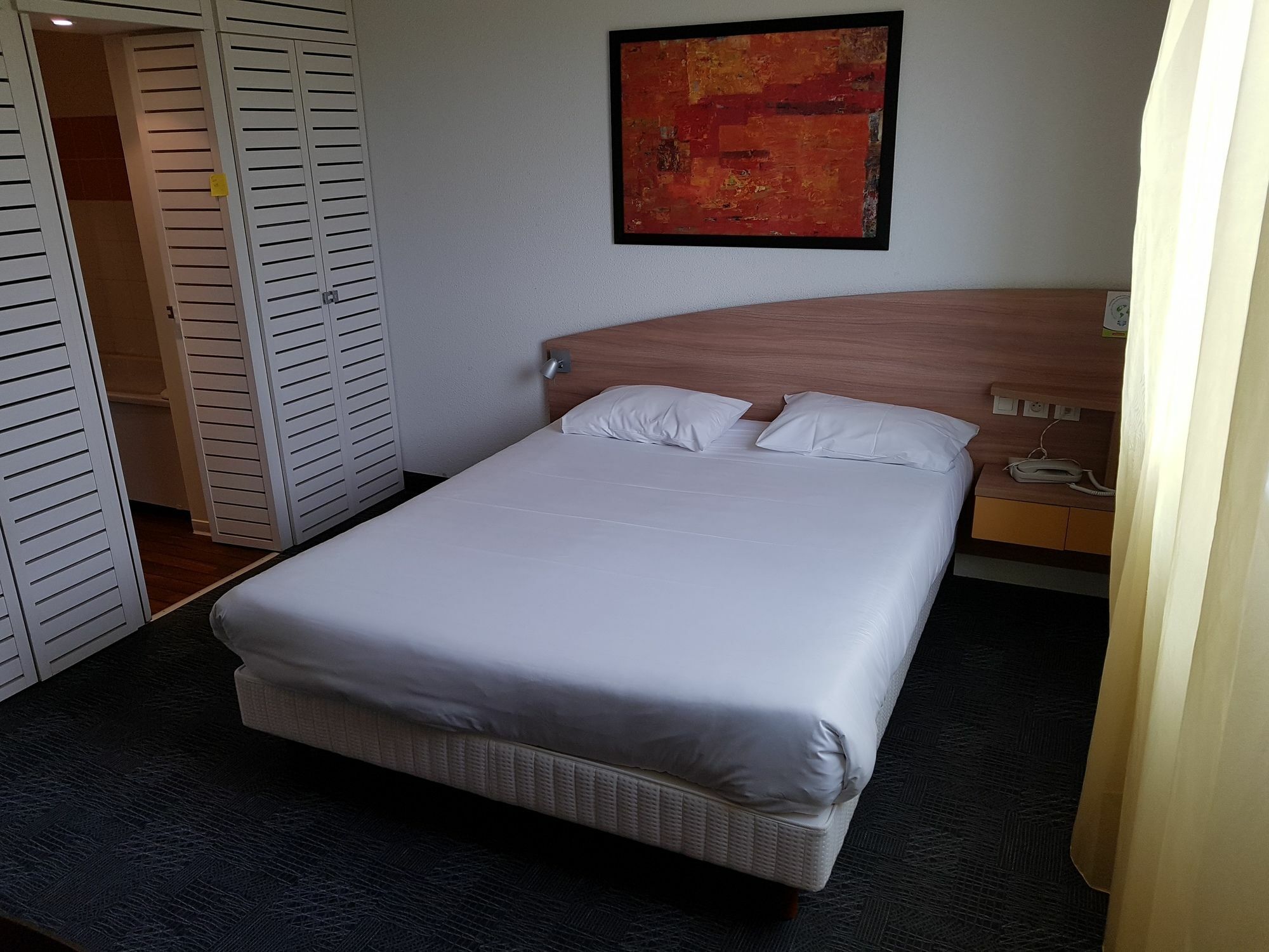 Suite-Home Orleans-Saran Ngoại thất bức ảnh