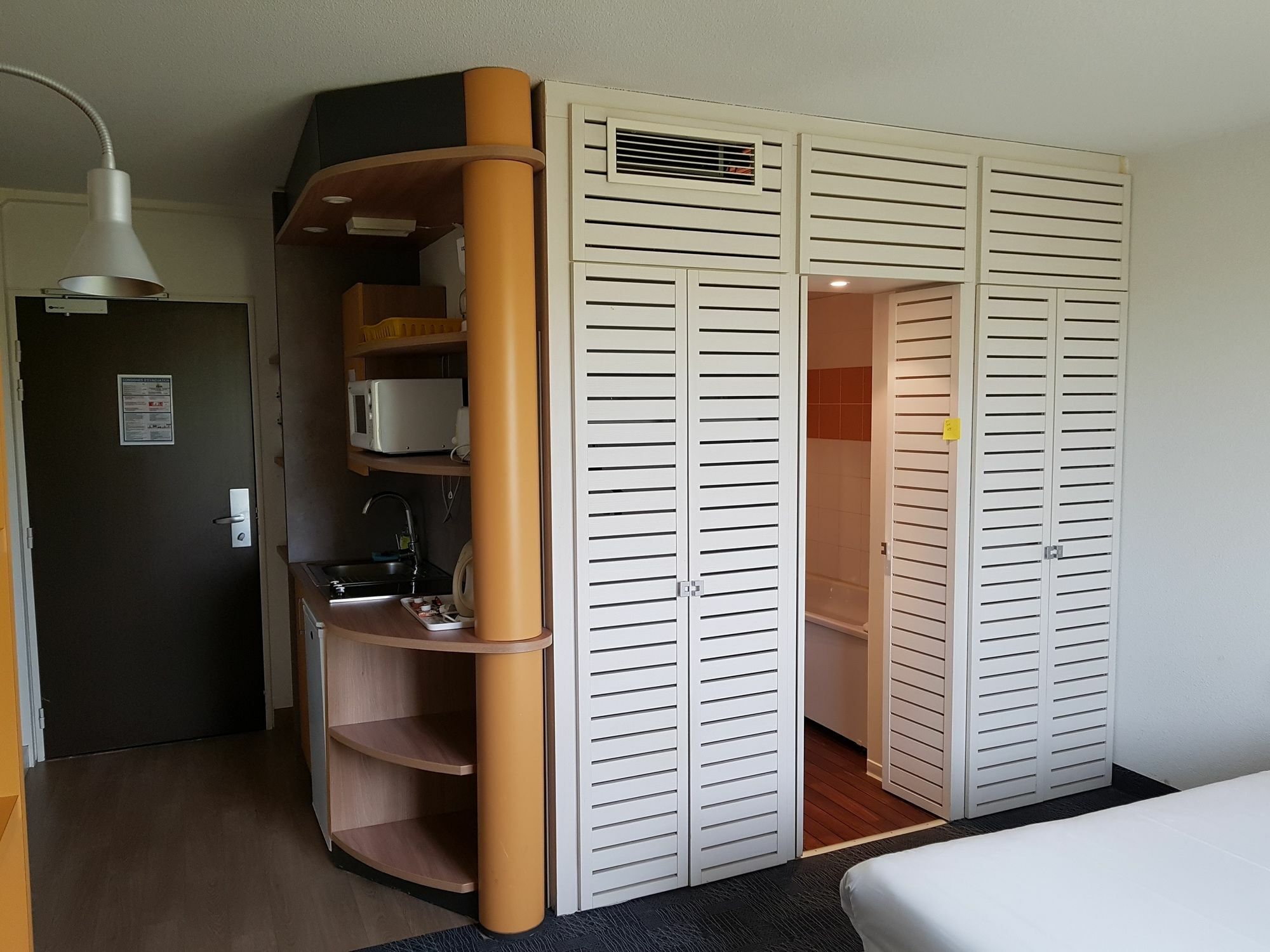 Suite-Home Orleans-Saran Ngoại thất bức ảnh