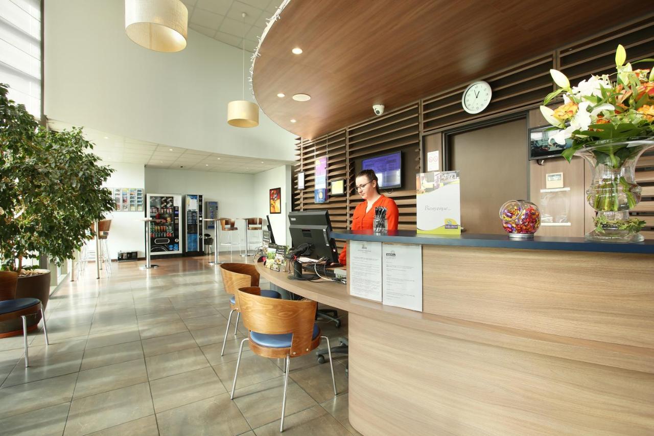 Suite-Home Orleans-Saran Ngoại thất bức ảnh